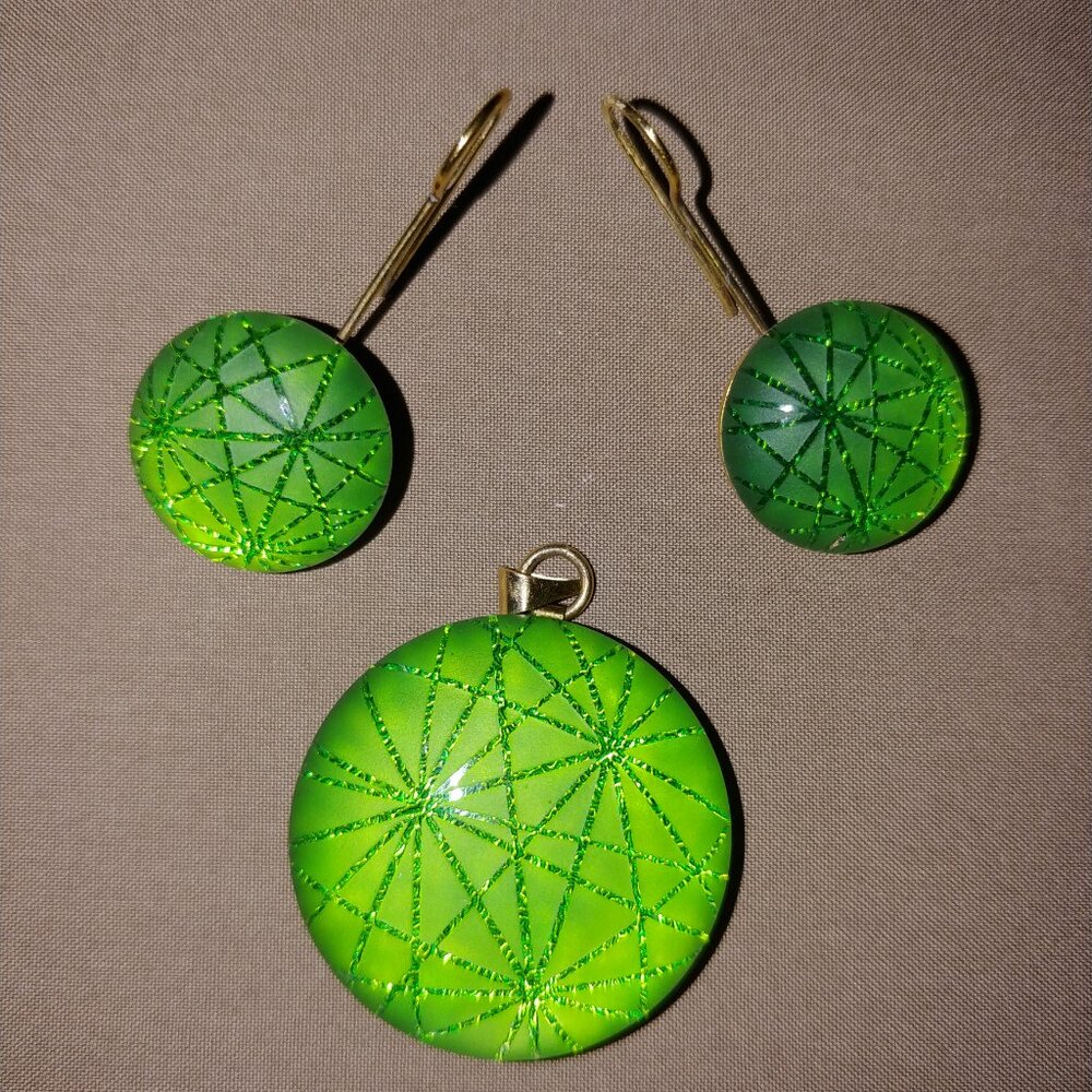 Sydney Cash Pendant and Earrings set